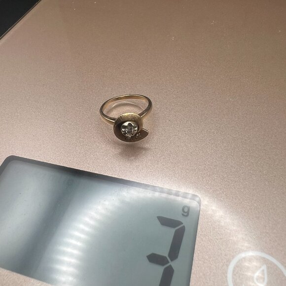 Gold Seashell shaped Diamond Ring Size is just under 6.5, Intricate Vintage Deta - Picture 7 of 7